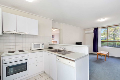 Knox International Hotel And Apartments - Whitsundays Accommodation 21