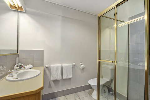 Knox International Hotel And Apartments - Whitsundays Accommodation 17