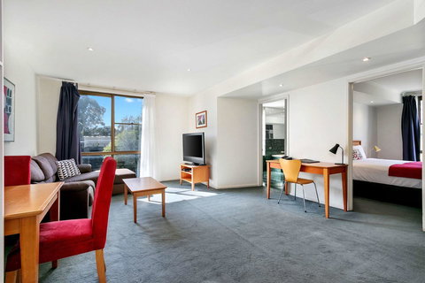 Knox International Hotel And Apartments - Whitsundays Accommodation 27