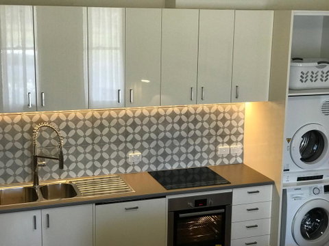 The Botanic Apartments Williamstown - Whitsundays Accommodation 2