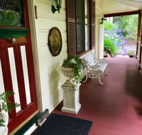 The Chalet Guesthouse And Studio - Whitsundays Accommodation