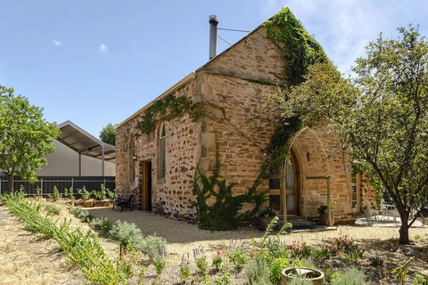 The Chapel - Whitsundays Accommodation 0