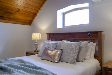 The Chapel - Whitsundays Accommodation 3