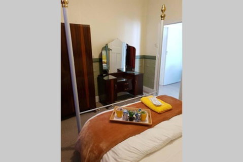 The Comfort Cottage On Williams - Whitsundays Accommodation 3