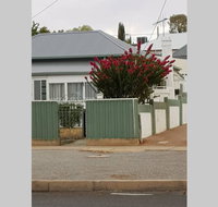 The Comfort Cottage on Williams - Whitsundays Accommodation