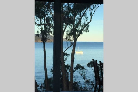 The Cove... On The Rocks At Port Arthur - Whitsundays Accommodation 2