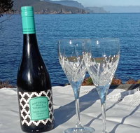 the cove... on the rocks at Port Arthur - Whitsundays Accommodation