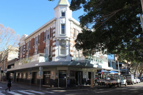 The Crown & Anchor Hotel - Whitsundays Accommodation 0