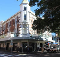 The Crown  Anchor Hotel - Whitsundays Accommodation