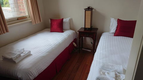 The Empire Hotel - Whitsundays Accommodation 2