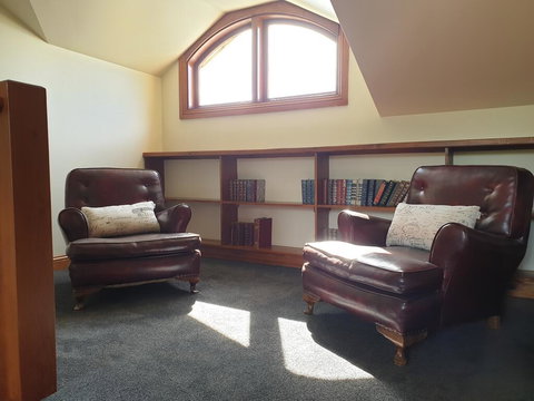 The George Yering - Whitsundays Accommodation 2