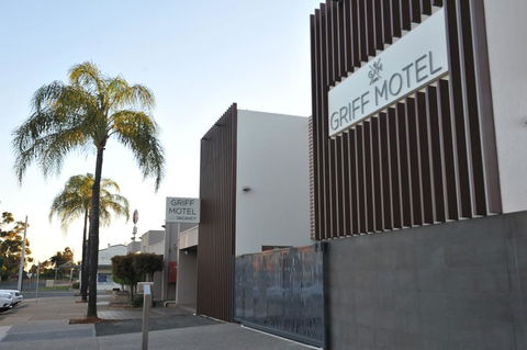 The Griff Motel - Whitsundays Accommodation 3