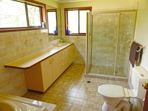 The Happy Shack @ Callala Bay - Whitsundays Accommodation 2