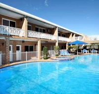 The Hermitage Motel - Campbelltown - Whitsundays Accommodation