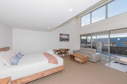 The Hub Bicheno - Whitsundays Accommodation 2