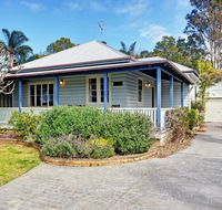 The Lakes Cottage - Whitsundays Accommodation