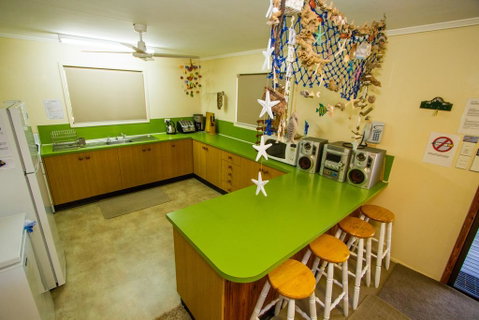 The Little House - Whitsundays Accommodation 1