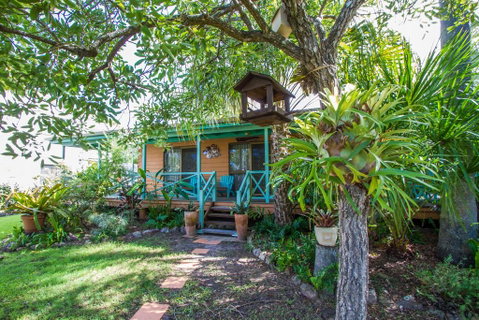 The Little House - Whitsundays Accommodation 3