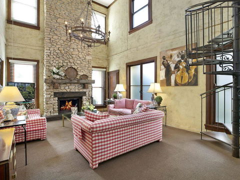 The Lodge @ Linden Hall - Whitsundays Accommodation 3