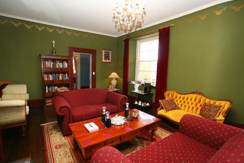 The Lodge On Elizabeth Boutique Hotel - Whitsundays Accommodation 2
