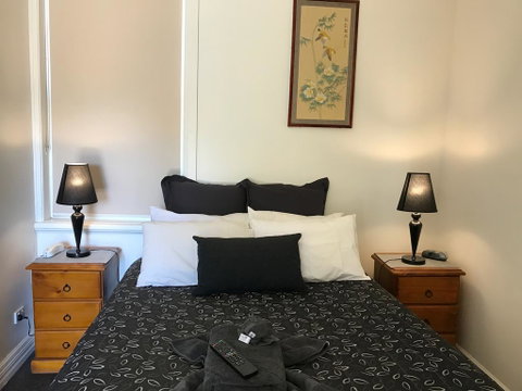 The Lodge Outback Motel - Whitsundays Accommodation 3
