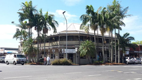 The Middle Pub - Whitsundays Accommodation 0