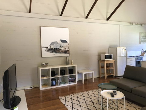 The Old Coolstore - Braeburn Apt - Whitsundays Accommodation 3