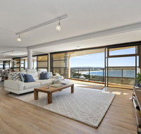 The Penthouse  Point Cartwright - INSTANT HOTEL WINNER 2019 - Whitsundays Accommodation