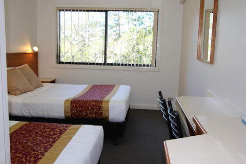 The Pioneer Way Motel - Whitsundays Accommodation 2