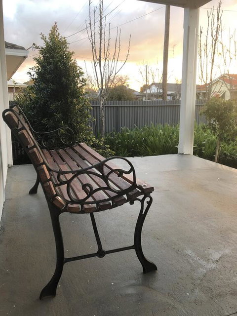 The Rested Guest 3 Bedroom Cottage West Wyalong - Whitsundays Accommodation 2