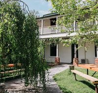 The Robin Hood Inn - Whitsundays Accommodation