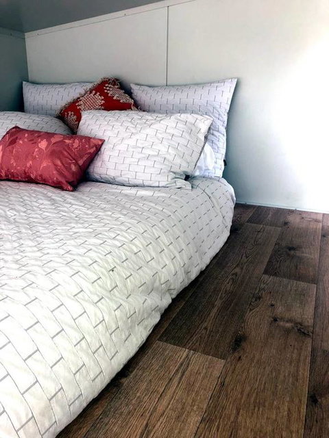 The Saddle Camp Tiny House, Braidwood - Whitsundays Accommodation 3