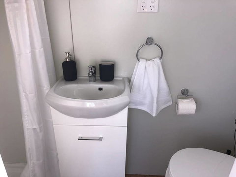 The Saddle Camp Tiny House, Braidwood - Whitsundays Accommodation 2