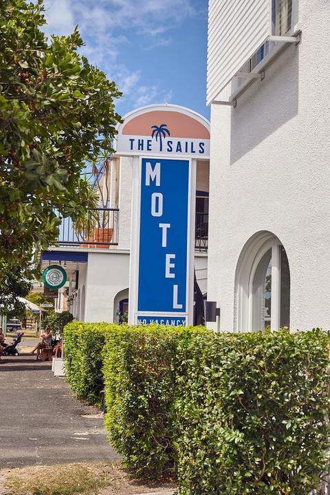 The Sails Motel Brunswick Heads - Whitsundays Accommodation 3
