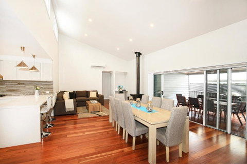 The Sands - Pet Friendly - 3 Min Walk To Beach - Whitsundays Accommodation 0