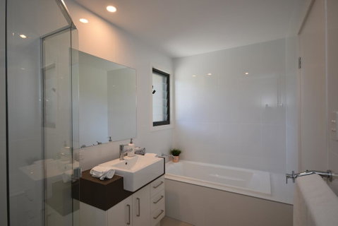 The Shae Luka - Private Apartment - Whitsundays Accommodation 3
