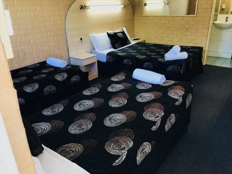 The Shamrock Hotel - Whitsundays Accommodation 3