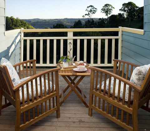 The Spotted Chook And Amelie's Petite Maison - Whitsundays Accommodation 2
