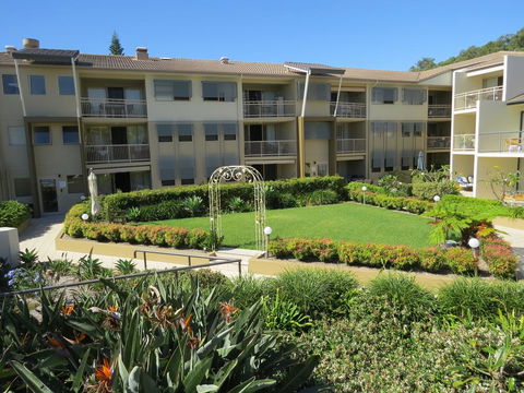 The Village At Burleigh - Whitsundays Accommodation 3