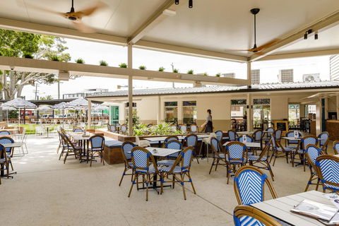 The Waterloo Bay Hotel - Whitsundays Accommodation 2