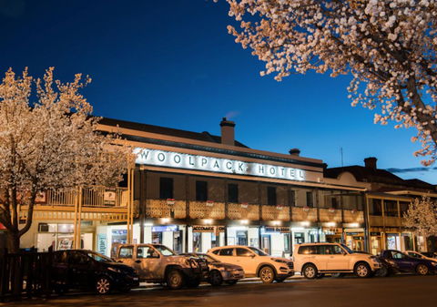 The Woolpack Hotel - Whitsundays Accommodation 0