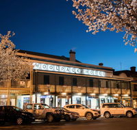 The Woolpack Hotel - Whitsundays Accommodation