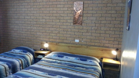 Three Ways Motel - Whitsundays Accommodation 2