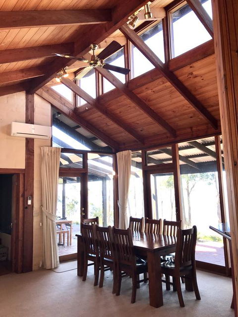 Tinderbox Cliff House - Whitsundays Accommodation 3
