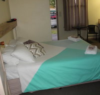 Tocumwal Hotel Motel The Palms - Whitsundays Accommodation