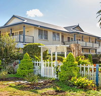 Tokelau 3 - Tuncurry Townhouse - Whitsundays Accommodation