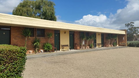 Toora Lodge Motel - Whitsundays Accommodation 1