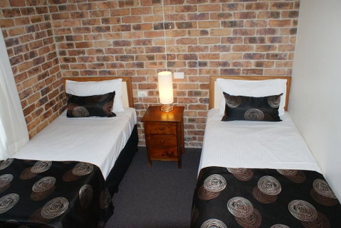 Toowong Villas - Whitsundays Accommodation 2