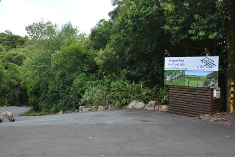 Top Of The Hill - Whitsundays Accommodation 3