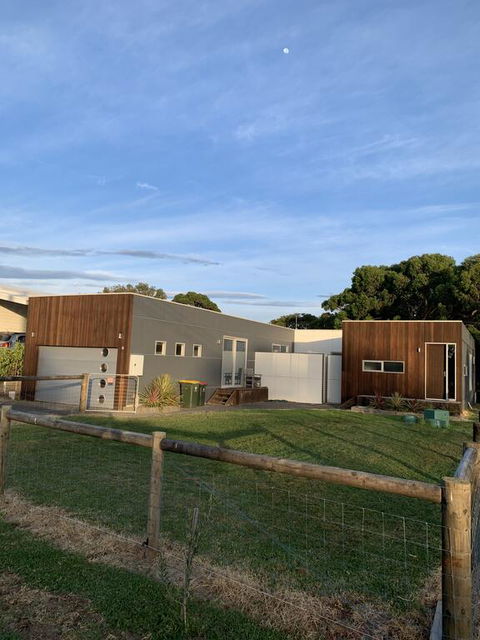 Tranquil Getaway Wifi Netflix Pet Friendly - Whitsundays Accommodation 0